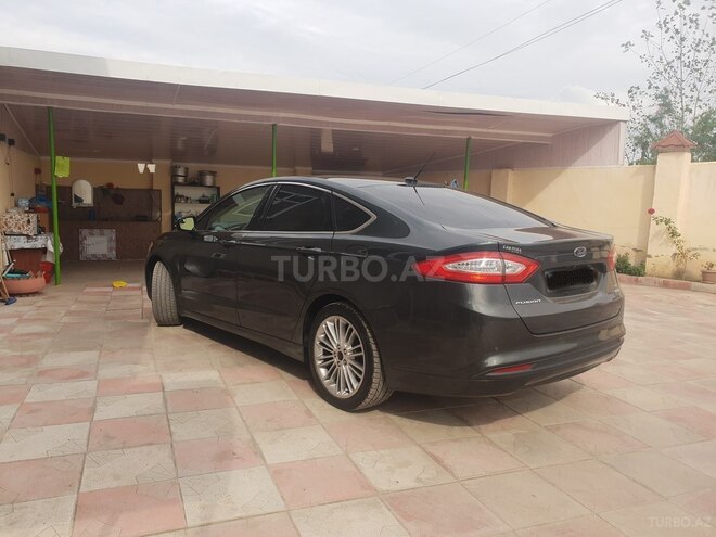 Ford Fusion 2015, 130,000 km - 2.0 l - Bakı