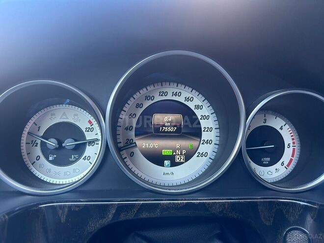 Mercedes E 220 2013, 175,500 km - 2.2 l - Bakı