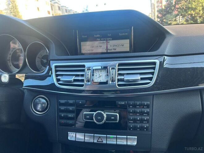 Mercedes E 220 2013, 175,500 km - 2.2 l - Bakı