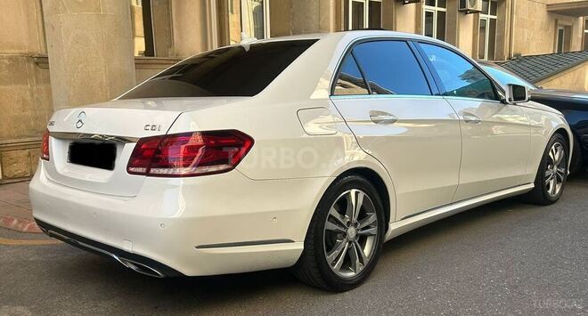 Mercedes E 220 2013, 175,500 km - 2.2 l - Bakı