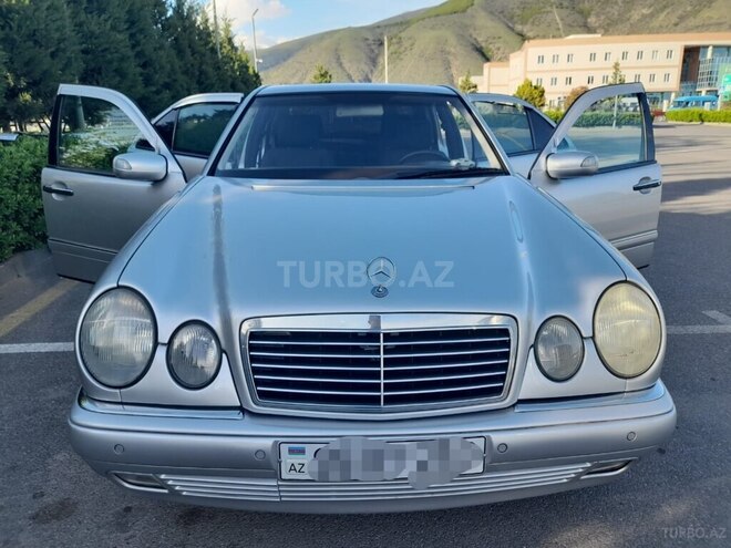 Mercedes E 320 1999, 260,000 km - 3.2 л - Şəki