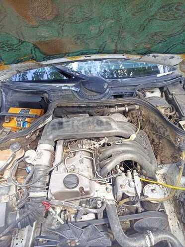 Mercedes E 250 1995, 458,090 km - 2.5 л - Sumqayıt