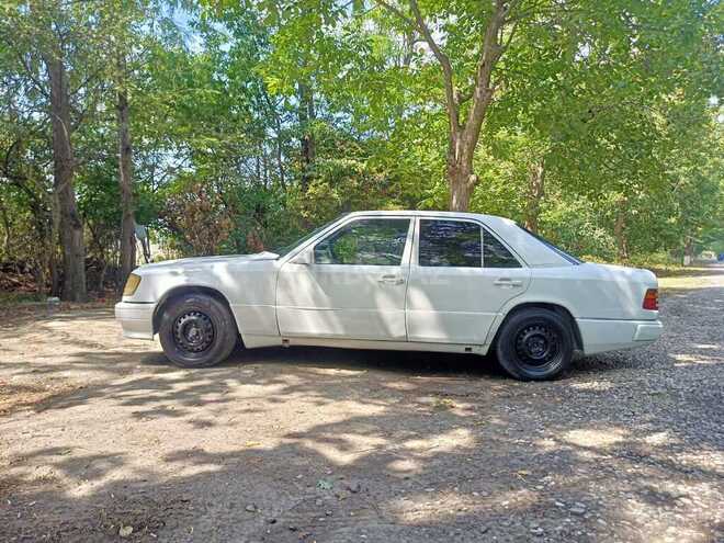 Mercedes E 250 1995, 458,090 km - 2.5 л - Sumqayıt