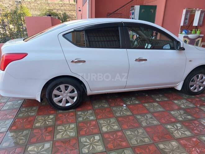 Nissan Sunny 2015, 49,500 km - 1.2 л - Bakı