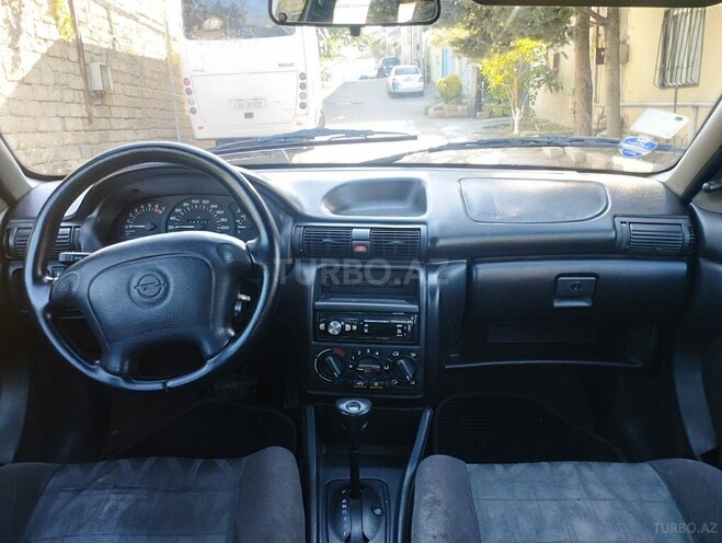 Opel Astra 1996, 298,521 km - 1.6 l - Bakı