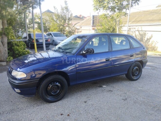 Opel Astra 1996, 298,521 km - 1.6 l - Bakı