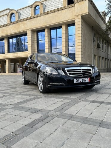 Mercedes E 220 2011, 238,000 km - 2.2 l - Bakı