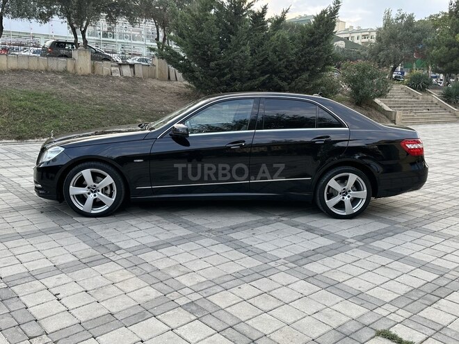 Mercedes E 220 2011, 238,000 km - 2.2 l - Bakı