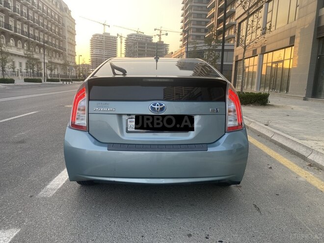 Toyota Prius 2014, 142,500 km - 1.8 л - Bakı