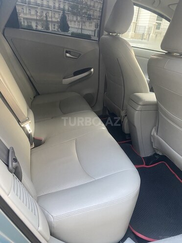 Toyota Prius 2014, 142,500 km - 1.8 л - Bakı
