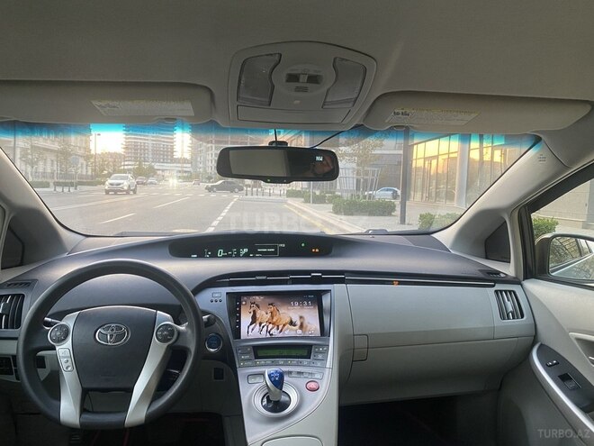 Toyota Prius 2014, 142,500 km - 1.8 л - Bakı