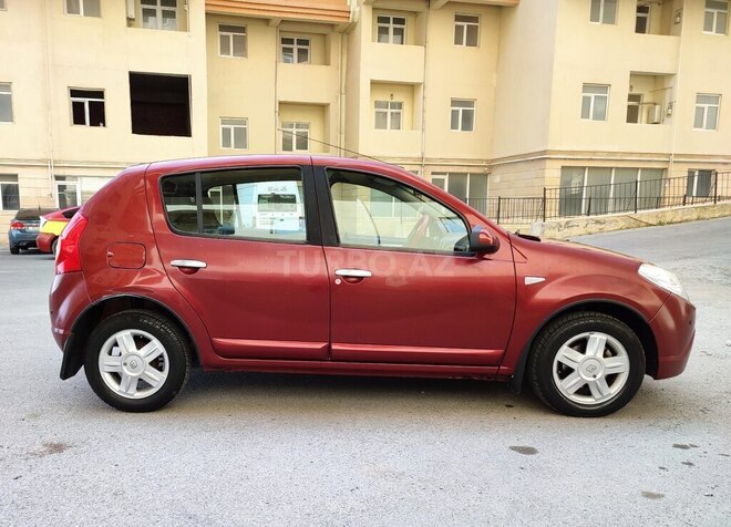 Renault Sandero 2011, 90,800 km - 1.6 л - Bakı