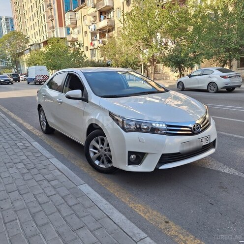 Toyota Corolla 2014, 117,800 km - 1.6 l - Bakı
