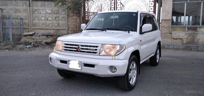 Mitsubishi Pajero io 1999, 300,000 km - 1.8 l - Bakı