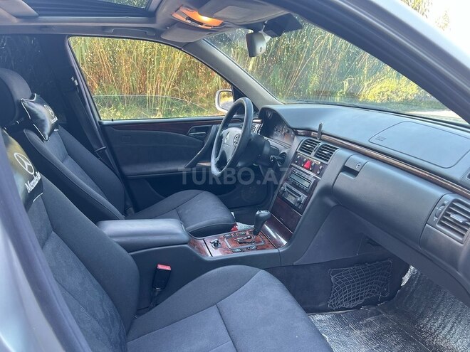 Mercedes E 240 2000, 242,000 km - 2.4 l - Şəmkir
