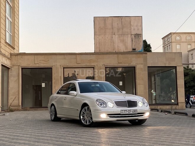 Mercedes E 240 2002, 290,000 km - 2.6 l - Bakı