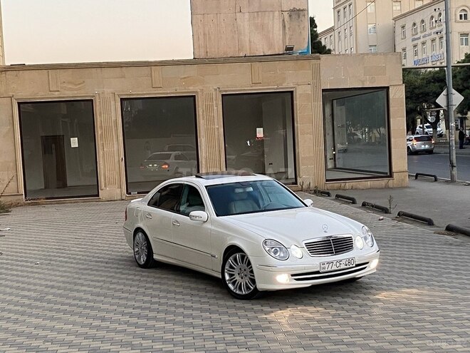 Mercedes E 240 2002, 290,000 km - 2.6 l - Bakı