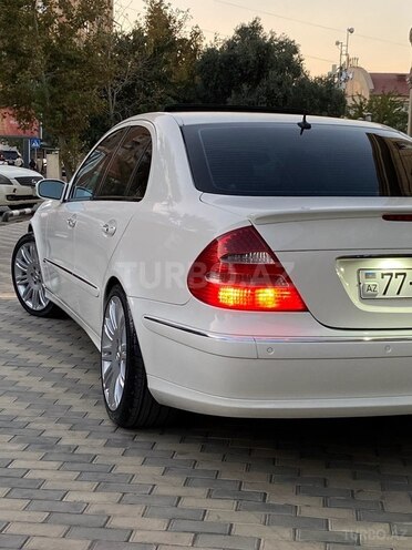 Mercedes E 240 2002, 290,000 km - 2.6 l - Bakı