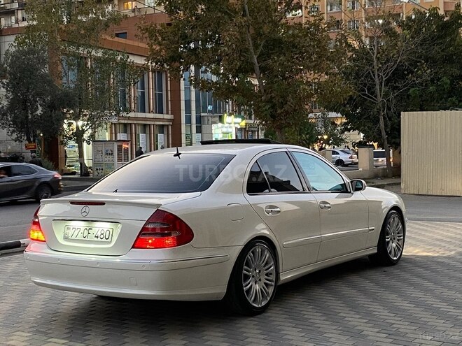 Mercedes E 240 2002, 290,000 km - 2.6 l - Bakı