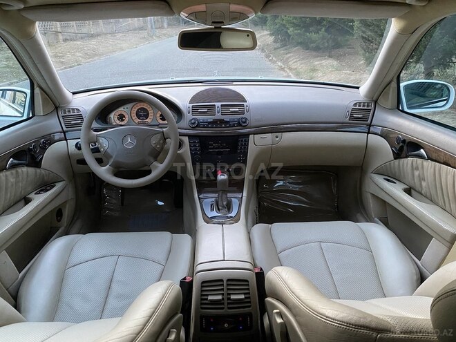 Mercedes E 240 2002, 290,000 km - 2.6 l - Bakı