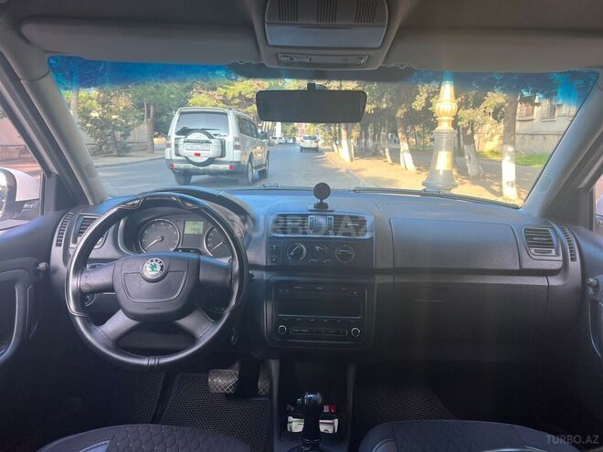Skoda Fabia 2012, 236,000 km - 1.6 l - Bakı