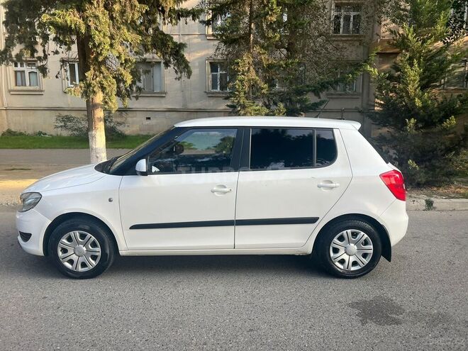 Skoda Fabia 2012, 236,000 km - 1.6 l - Bakı