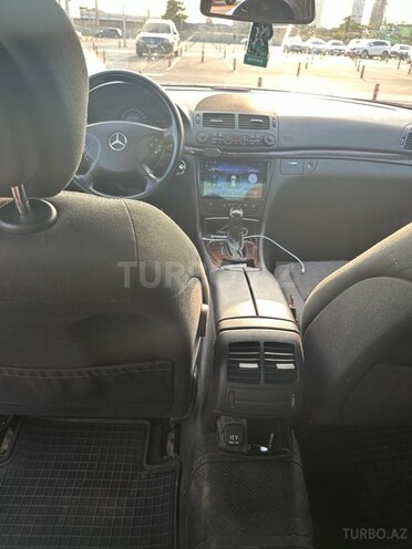Mercedes E 220 2006, 322,000 km - 2.2 l - Bakı