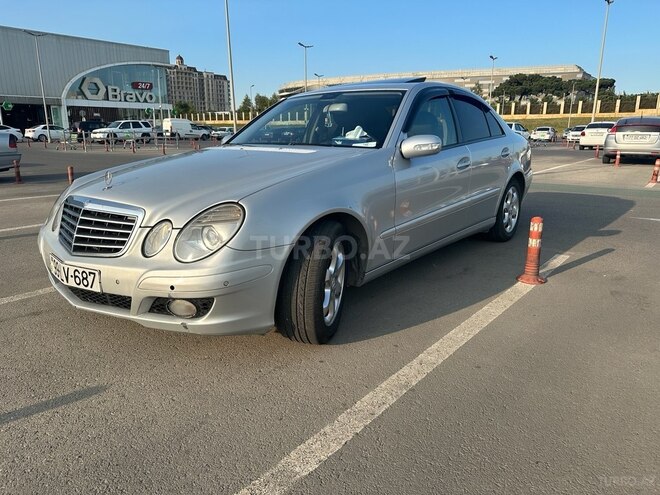 Mercedes E 220 2006, 322,000 km - 2.2 l - Bakı