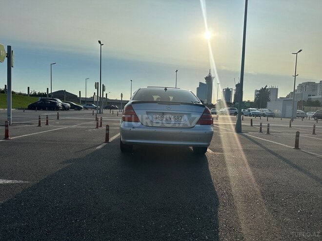 Mercedes E 220 2006, 322,000 km - 2.2 l - Bakı