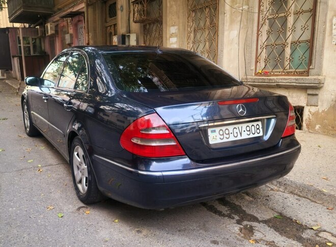 Mercedes E 220 2002, 426,250 km - 2.2 l - Bakı