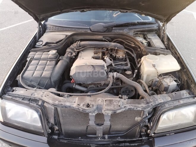 Mercedes C 180 1999, 284,218 km - 1.8 l - Sumqayıt