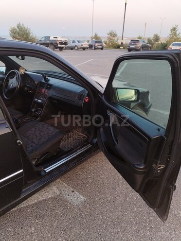 Mercedes C 180 1999, 284,218 km - 1.8 l - Sumqayıt