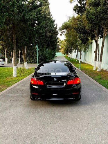 BMW 528 2014, 260,000 km - 2.0 л - Bakı