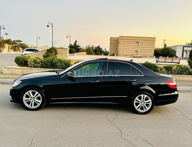 Mercedes E 220 2013, 198,099 km - 2.2 l - Bakı