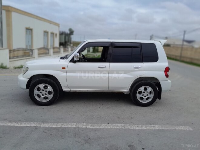 Mitsubishi Pajero io 2001, 200,000 km - 2.0 l - Bakı