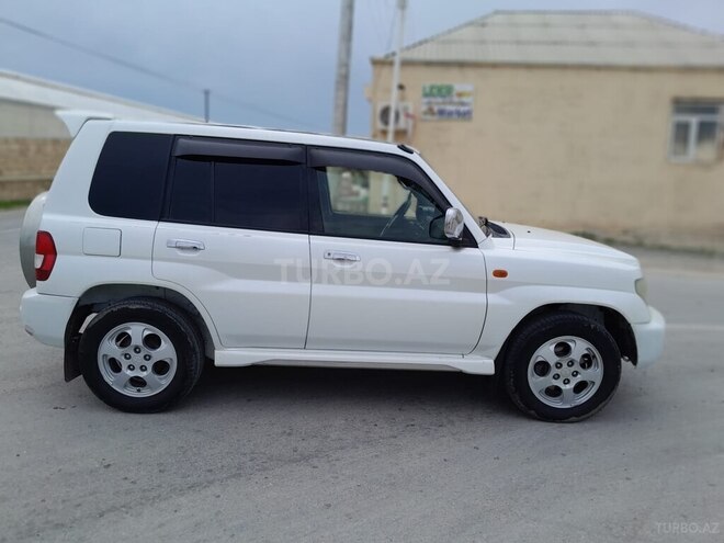 Mitsubishi Pajero io 2001, 200,000 km - 2.0 l - Bakı
