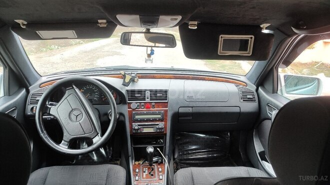 Mercedes C 220 1998, 230,000 km - 2.2 l - Bakı