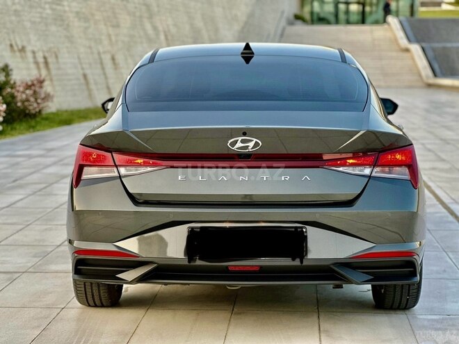 Hyundai Elantra 2021, 21,000 km - 1.6 l - Bakı