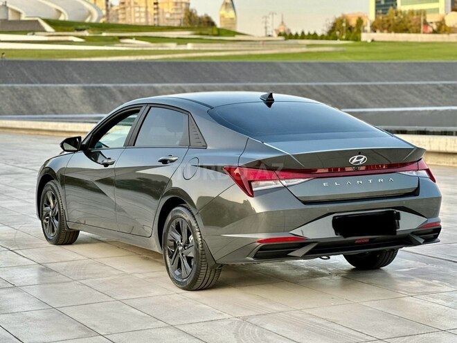 Hyundai Elantra 2021, 21,000 km - 1.6 l - Bakı