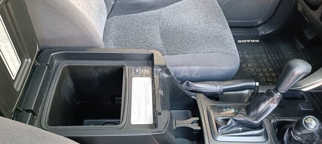 Toyota Prado 2006, 185,000 km - 2.7 l - Gəncə