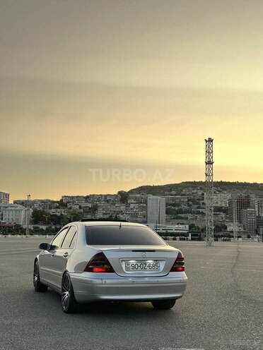 Mercedes C 270 2001, 330,000 km - 2.7 l - Bakı