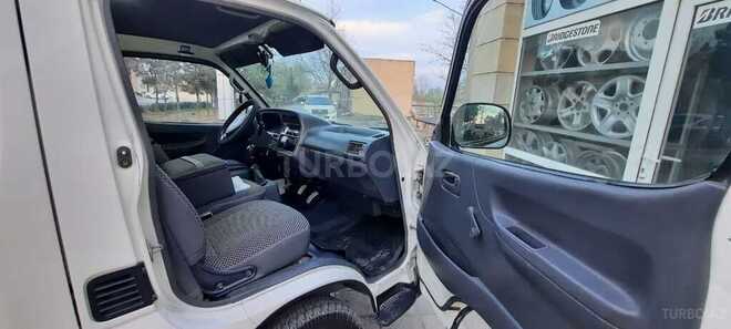 Toyota HiAce 2004, 320,000 km - 3.0 л - Bərdə