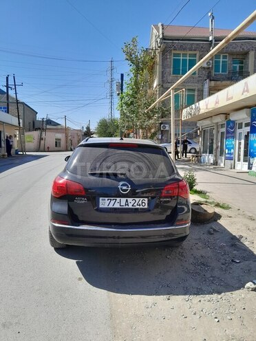 Opel Astra 2015, 180,000 km - 1.4 l - Bakı
