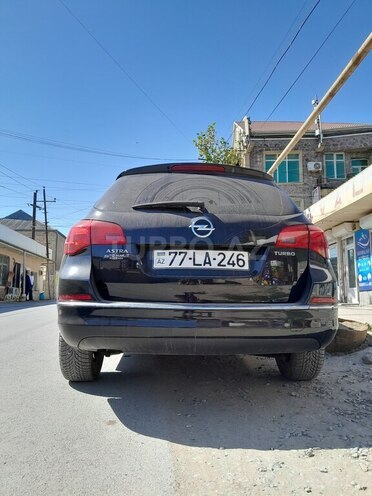 Opel Astra 2015, 180,000 km - 1.4 l - Bakı
