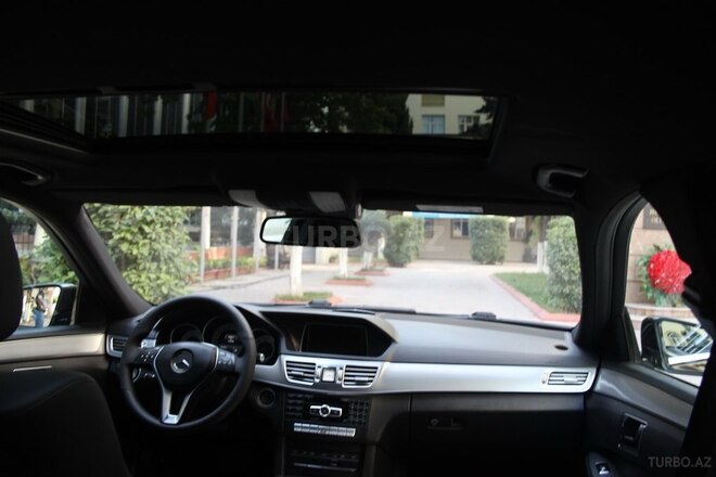 Mercedes E 220 2015, 176,620 km - 2.2 l - Bakı