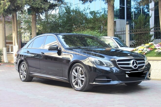 Mercedes E 220 2015, 176,620 km - 2.2 l - Bakı