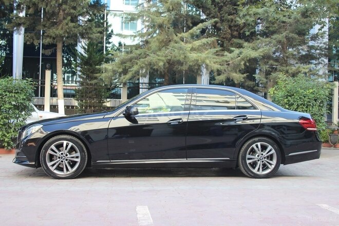 Mercedes E 220 2015, 176,620 km - 2.2 l - Bakı