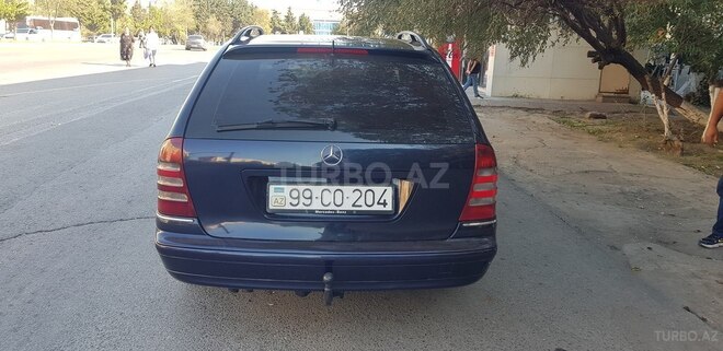 Mercedes C 220 2003, 300,000 km - 2.2 l - Sumqayıt