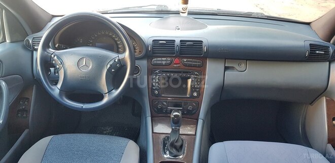 Mercedes C 220 2003, 300,000 km - 2.2 l - Sumqayıt