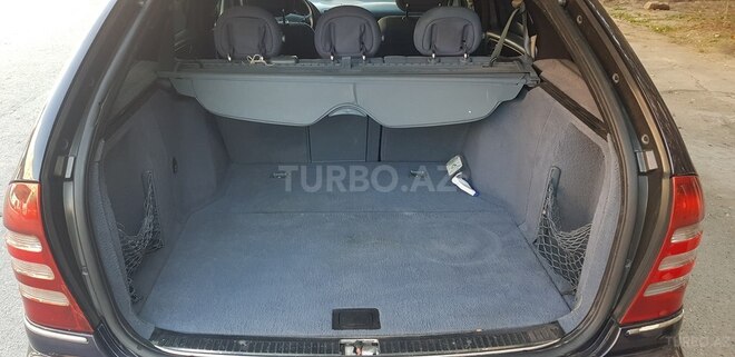 Mercedes C 220 2003, 300,000 km - 2.2 l - Sumqayıt